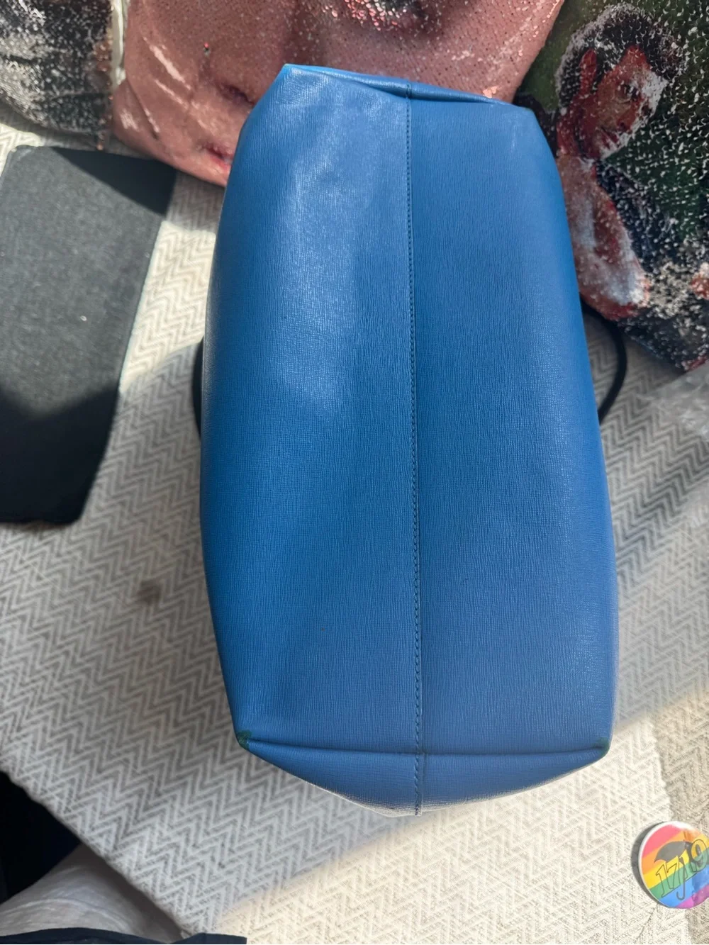 Fendi description tote